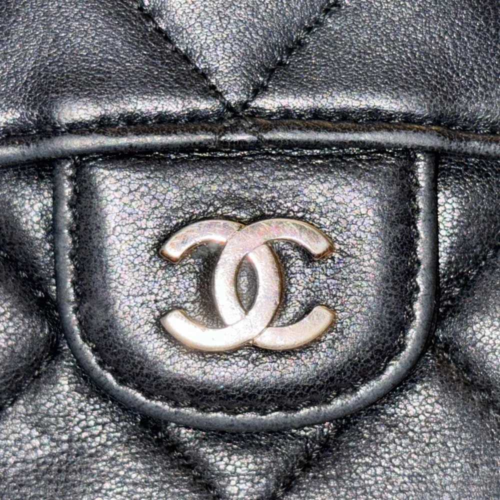 CHANEL Calfskin Black Soft Quilted Leather Key Case - Very good condition - Picture 2 of 14